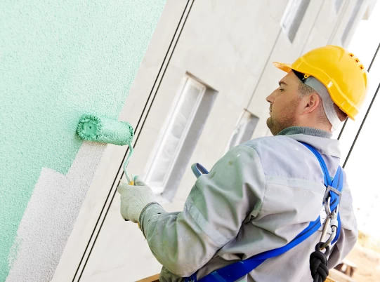 Consideraciones antes de aplicar pintura o texturas en fachada